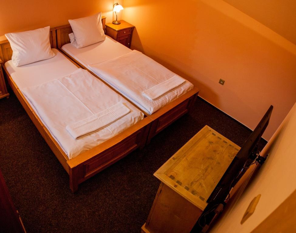 Hotel a Restaurace U Hrnčíře Kutná Hora Habitación foto